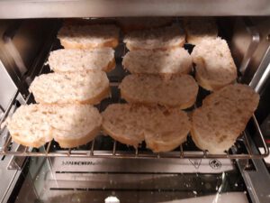 Ciabatta zerhackt und fast fertig!